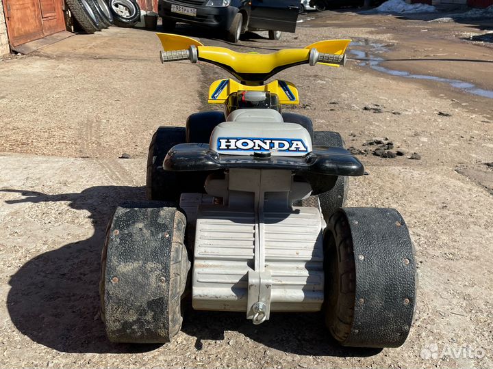 Детский электро квадроцикл Peg Perego