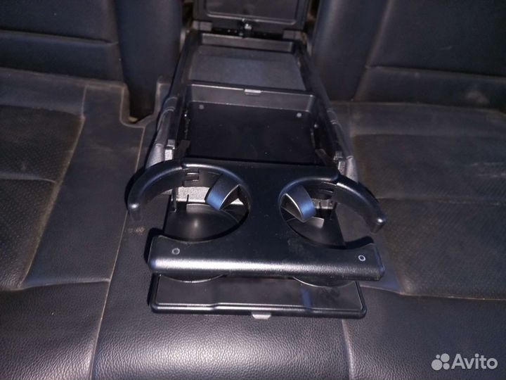 Задний диван Mercedes Benz E212