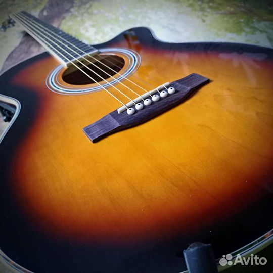 Электроакустическая гитара Sunburst