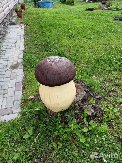 Деревянный гриб