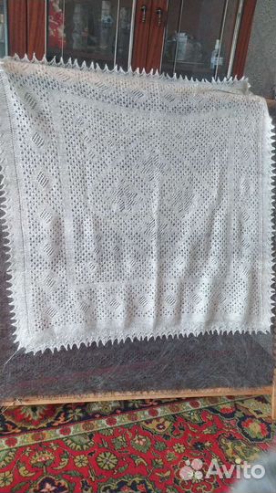 Пуховый платок паутинка