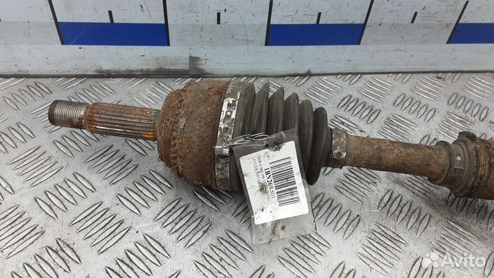 Полуось передняя левая (приводной вал, шрус)