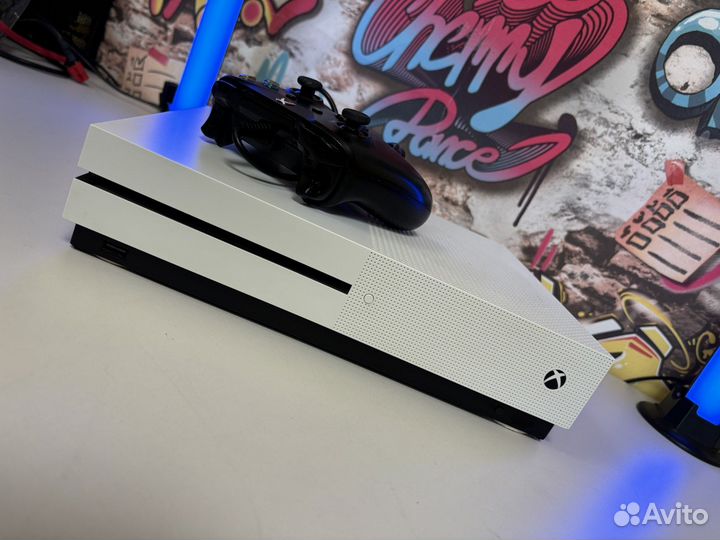 Xbox One s 1000 GB