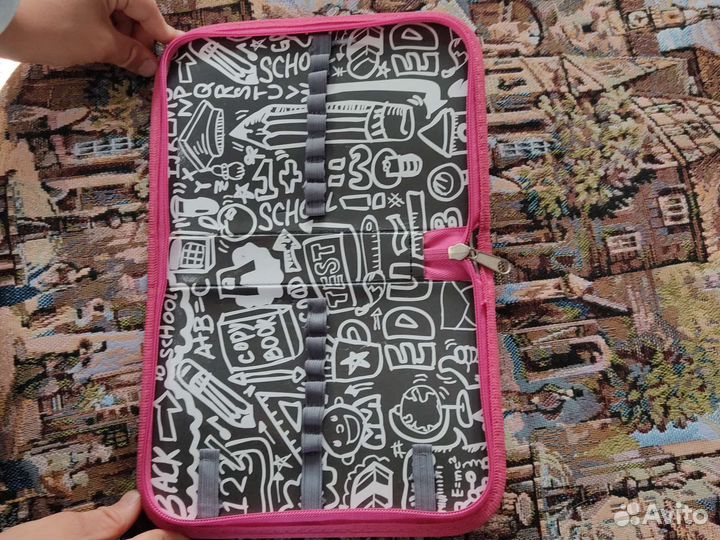 Пенал школьный