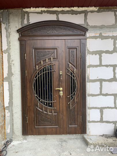 Входные двери двухстворчатые художественная резьба