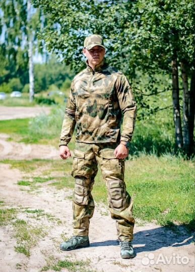 Тактический боевой костюм