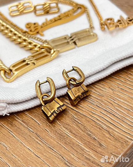 Бижутерия Ballenciaga 2024