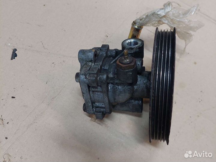 Насос гур Mitsubishi Space Wagon 4G64