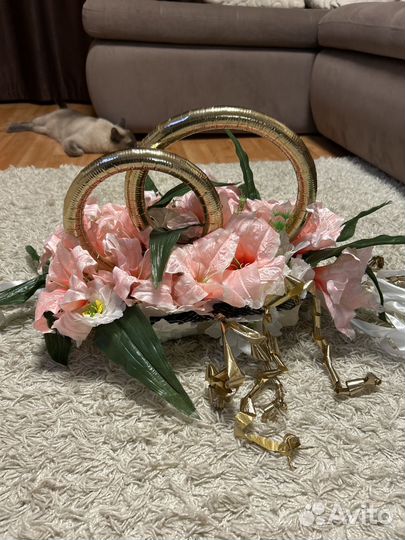 Свадебные кольца на авто