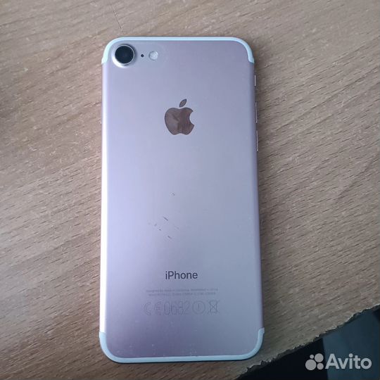iPhone 7, 32 ГБ