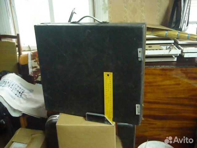 Складной столик-чемоданчик