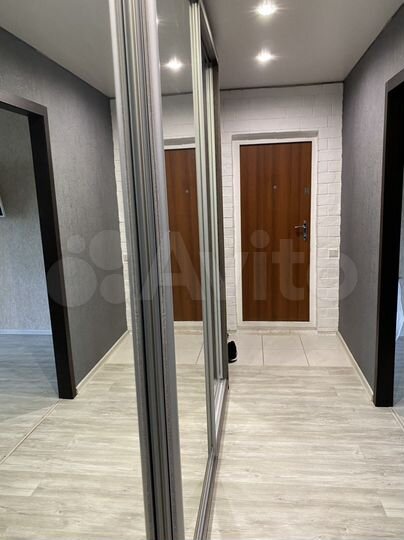 2-к. квартира, 55 м², 2/5 эт.