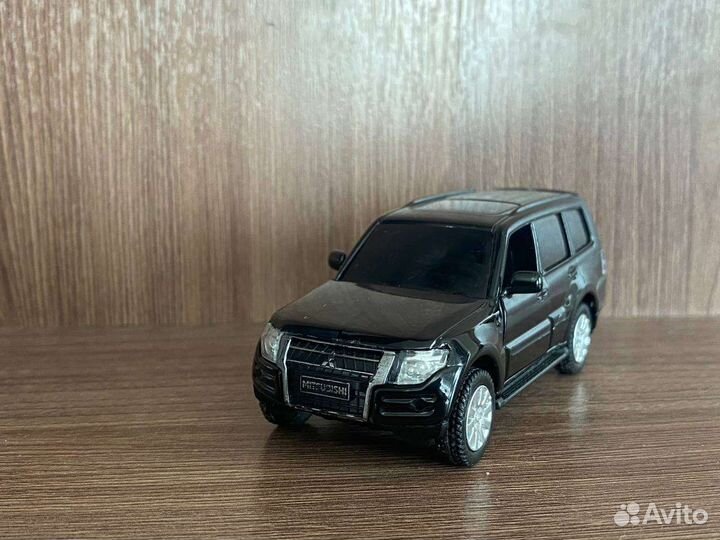 Металлические машинки