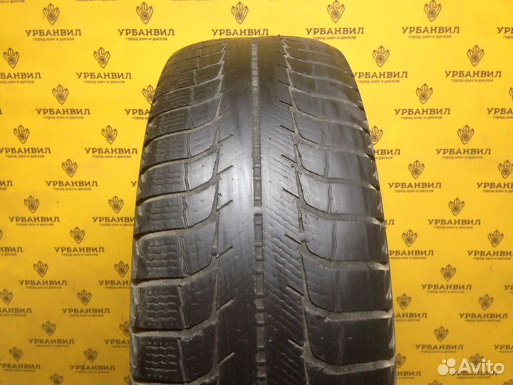 Michelin X-Ice XI2 215/65 R16