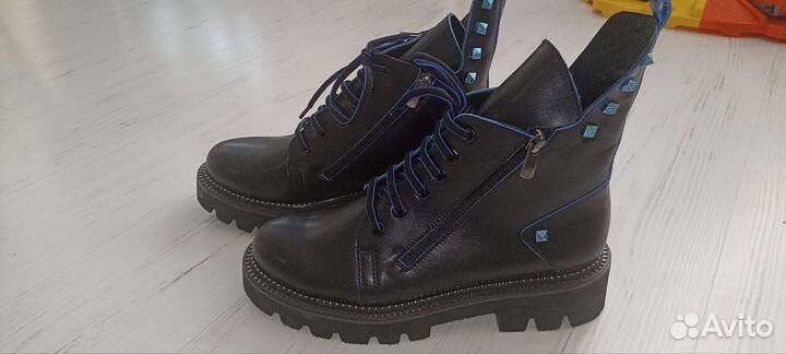 Ботинки размер 40