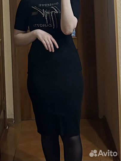 Юбка карандаш обтягивающая