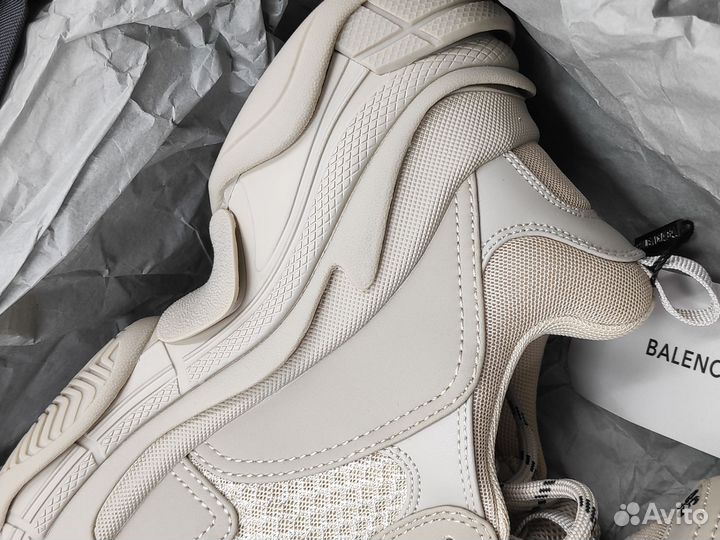 Balenciaga Triple S Beige