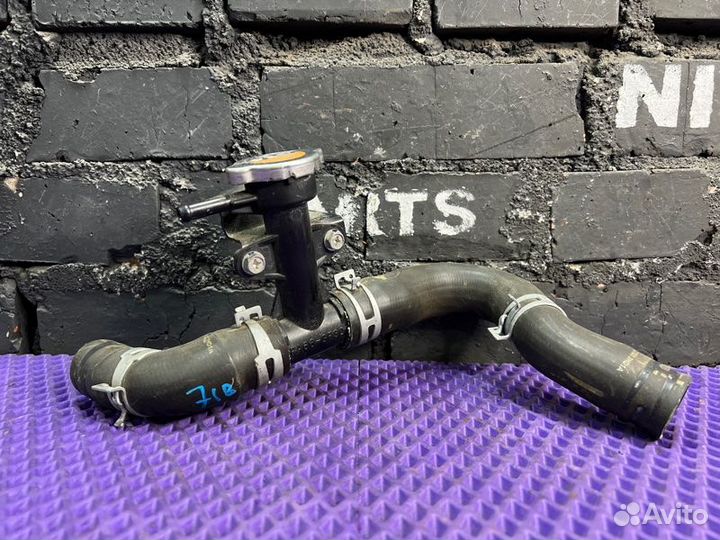 Горловина радиатора Nissan Note E12-089286 HR12DDR