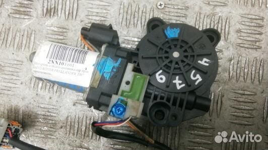 Моторчик стеклоподъемника переднего правого land r