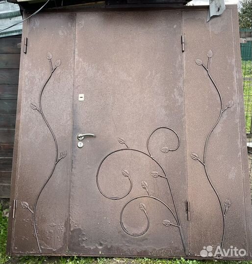 Дверь входная уличная бу