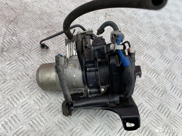 Пневмокомпресор подвески Lexus LS460