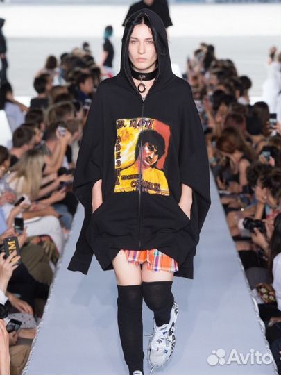 Vetements zip hoodie idol цой