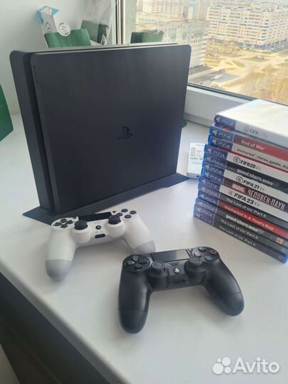 Sony playstation 4 PS4 slim