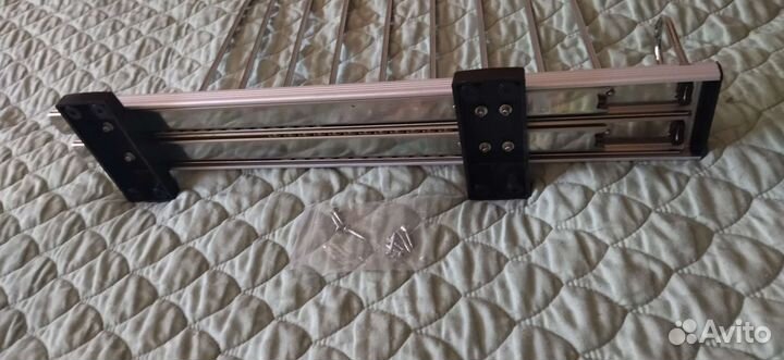 Выдвижная штанга-полка для брюк, юбок