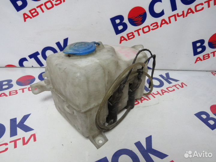 Бачок омывателя suzuki escudo TA02W, TA52W, TD02W