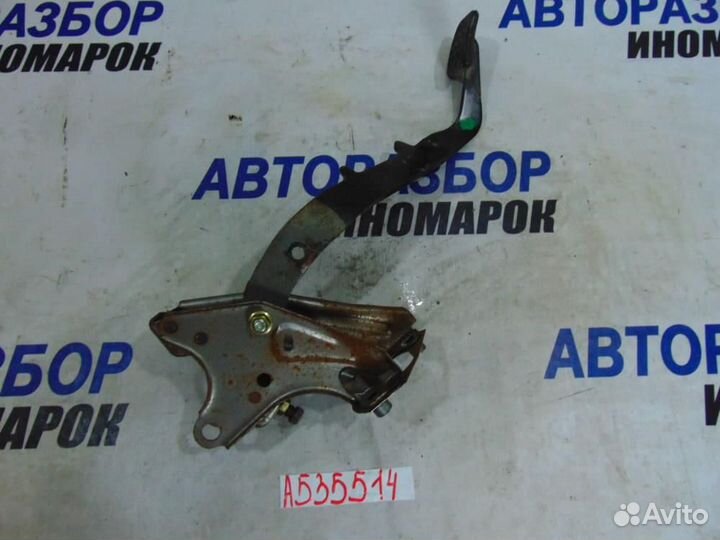 Педаль сцепления для Toyota Corolla 9 2001-2006г