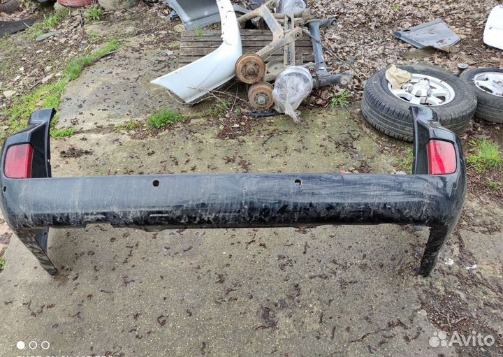 Бампер задний Toyota Land Cruiser 200