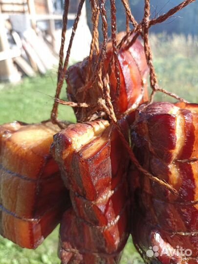 Сало, грудинка копчёная