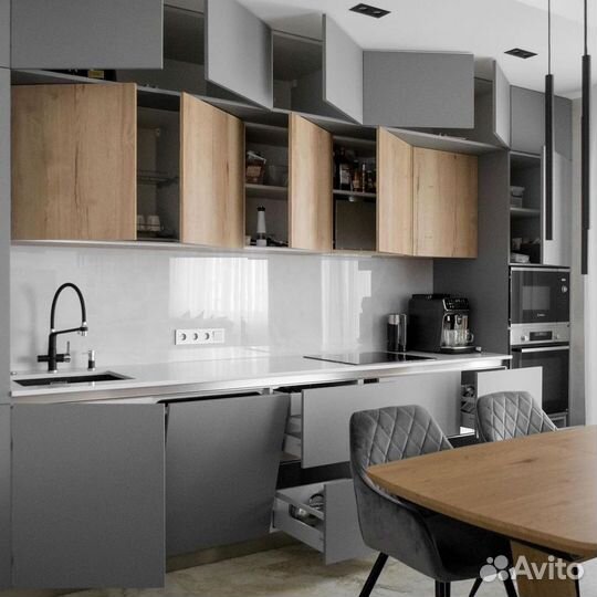 Кухня угловая с барной стойкой на заказ