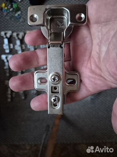 Фурнитура для кухни, шкафов