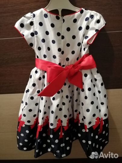 Платье для девочки новое