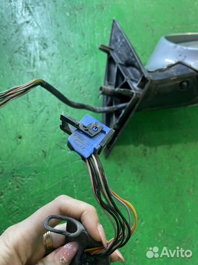 Зеркало боковое правое Peugeot 607