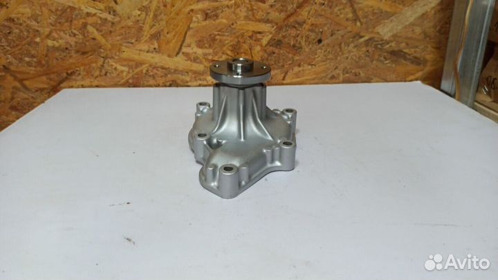 Водяная помпа Kubota KX057-4, KX057-5