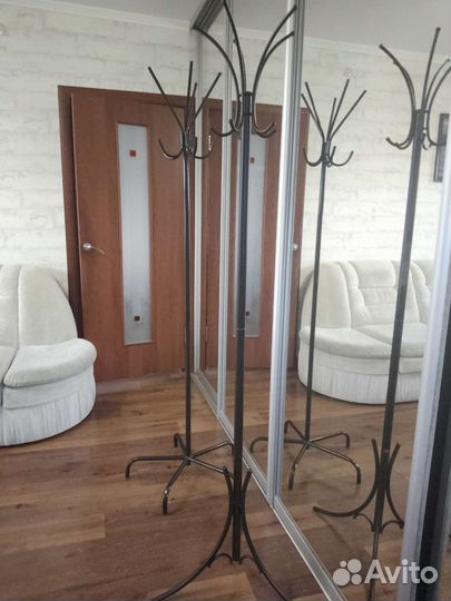 Вешалка напольная