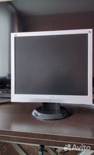 Монитор ViewSonic VA903m 19