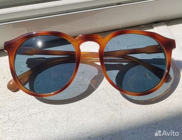 Солнцезащитные очки