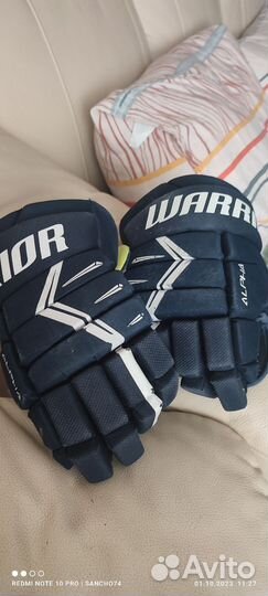 Краги хоккейные