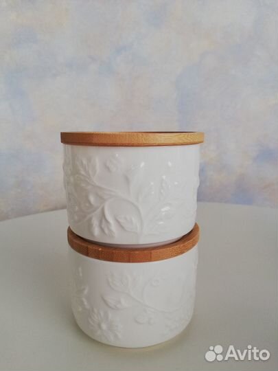 Фарфоровая банка для хранения специй