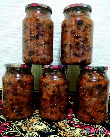 Баклажаны с фасолью и чесночком