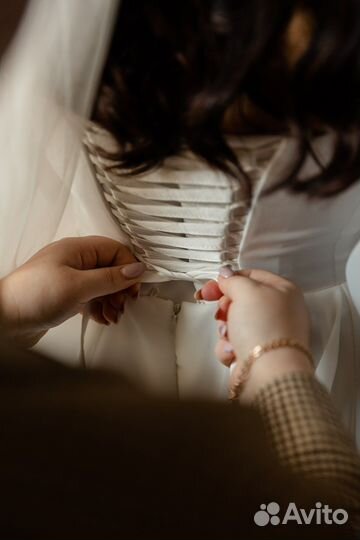 Свадебное платье с пышными рукавами