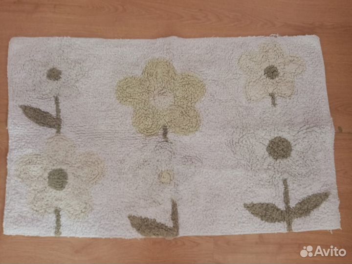 Коврик в ванную