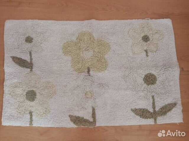 Коврик в ванную