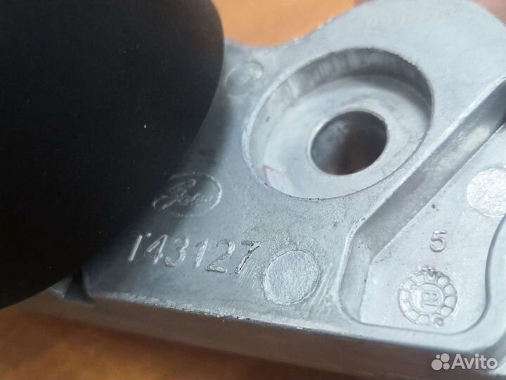 Ford ролик натяжной