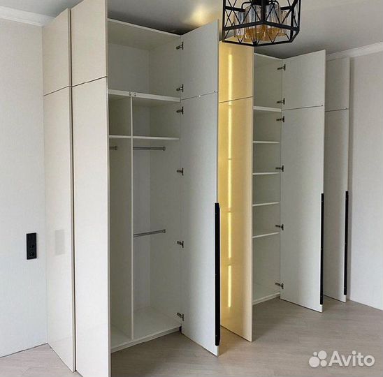 Шкаф купе на заказ / Зеркало / Подсветка