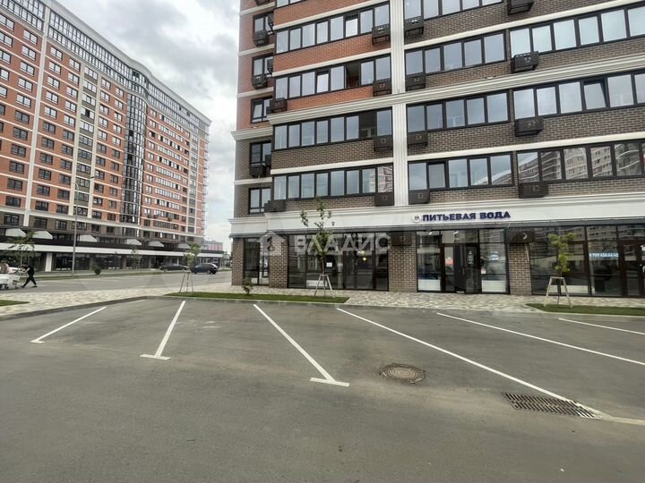 Сдам торговое помещение, 63 м²