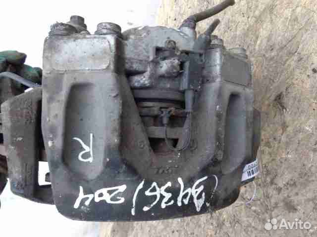 Суппорт передний правый Mercedes C-klasse W204 204